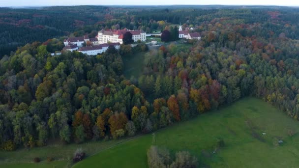 Ilmakuva Palatsista Schloss Zeil Allgaeu Linna Saksassa Myöhään Iltapäivällä Syksyllä — kuvapankkivideo