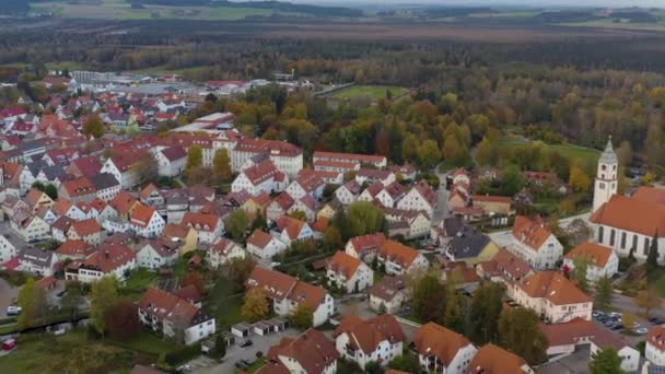 Luftaufnahme Der Stadt Bad Wurzach Einem Späten Nachmittag Herbst — Stockvideo