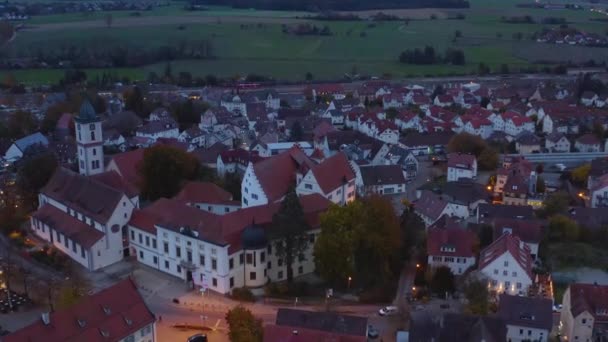 Luftaufnahme Der Stadt Bad Waldsee Einem Sonnigen Spätnachmittag Herbst — Stockvideo