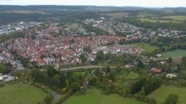 Almanya 'da Weil der Stadt' ın hava manzarası bulutlu bir sonbahar sabahında. 