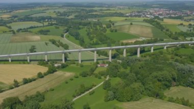 Almanya 'daki Bauerbach Tren Köprüsü Aerili. 