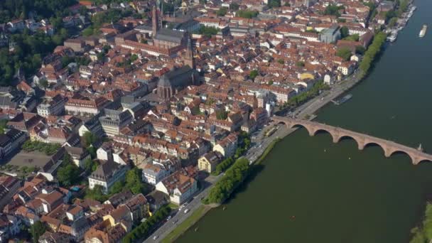 Luftaufnahme Von Heidelberg Mit Altstadt Und Schloss Deutschland Einem Sonnigen — Stockvideo