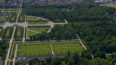 Almanya 'da Schwetzingen Sarayı ve şehri baharda Rhein Nehri' ne yakın.. 