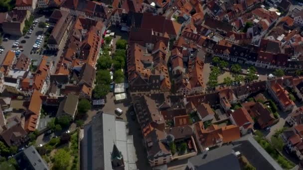 Aerial Näkymä Weinheim Vanhan Historiallisen Osan Kaupunkia Saksassa Aurinkoisena Aamuna — kuvapankkivideo