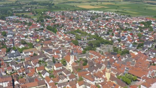 Luchtfoto Van Stad Schriesheim Het Kasteel Strahlenburg Duitsland Een Zonnige — Stockvideo