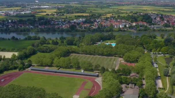 Luftaufnahme Der Stadt Ladenburg Neckar Einem Sonnigen Frühlingstag — Stockvideo