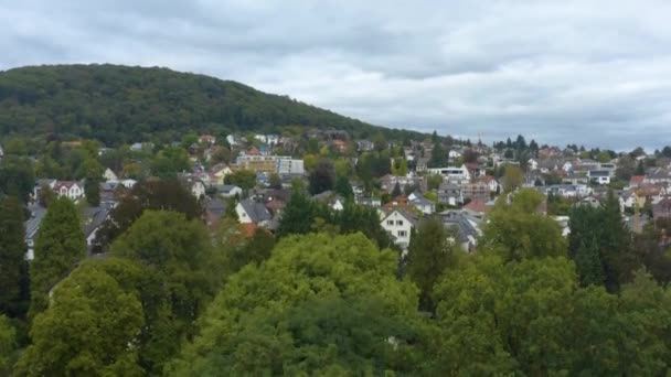 Flygfoto Över Staden Hofheim Tyskland Molnig Dag Hösten — Stockvideo