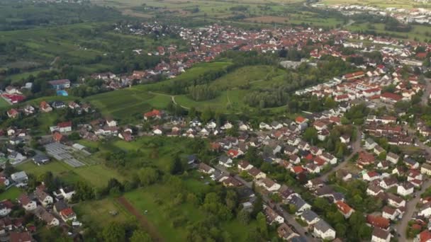 Luftaufnahme Der Dörfer Varnhalt Steinbach Und Neuweier Deutschland Früh Einem — Stockvideo