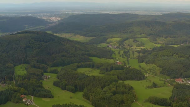 Luchtfoto Rond Het Kasteel Hohengeroldseck Duitsland Een Zonnige Dag Zomer — Stockvideo