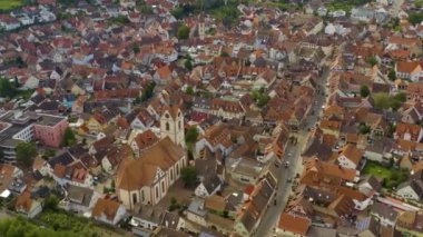 Endingen am Kaiserstuhl, Almanya 'da yazın güneşli bir günde.