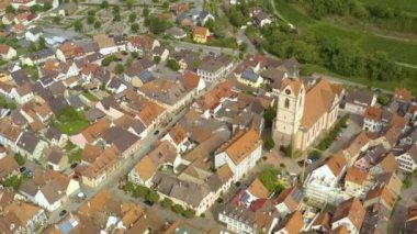 Endingen am Kaiserstuhl, Almanya 'da yazın güneşli bir günde.