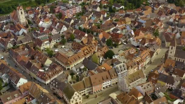 Vista Aérea Torno Cidade Endingen Kaiserstuhl Alemanha Dia Ensolarado Verão — Vídeo de Stock