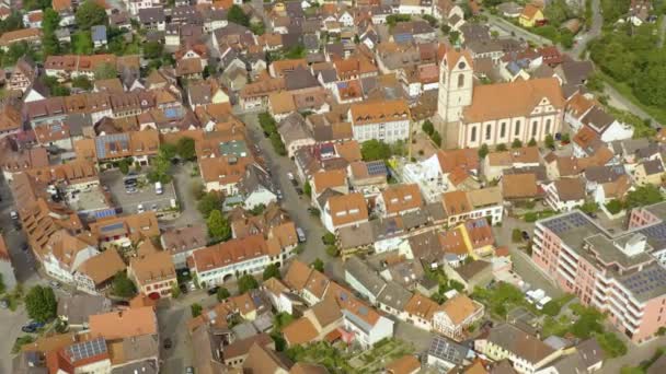 Vista Aérea Alrededor Ciudad Endingen Kaiserstuhl Alemania Día Soleado Verano — Vídeos de Stock