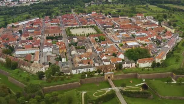 Luchtfoto Van Stad Neuf Brisach Frankrijk Een Zonnige Dag Zomer — Stockvideo