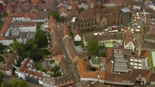 Veduta Aerea Della Città Vecchia Friburgo Germania Una Giornata Nuvolosa — Video Stock