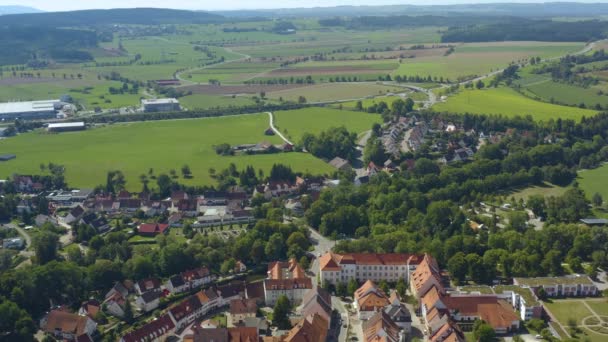 Vue Aérienne Ville Hueffingen Allemagne Dans Forêt Noire Par Une — Video