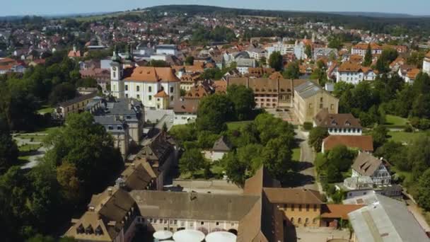 Vista Aérea Cidade Donaueschingen Alemanha Floresta Negra Dia Ensolarado Verão — Vídeo de Stock