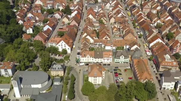 Luftaufnahme Der Altstadt Der Stadt Villingen Schweningen Schwarzwald Einem Sonnigen — Stockvideo