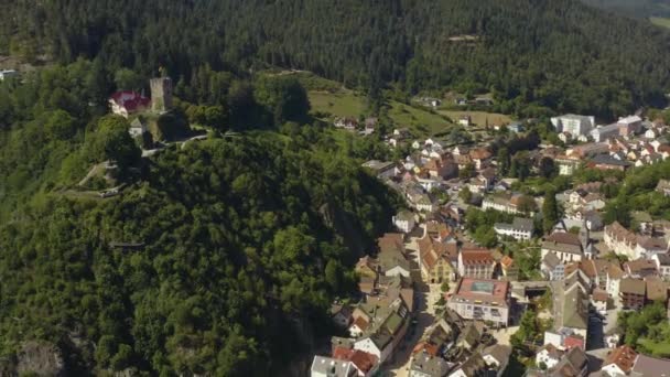 Widok Powietrza Miasto Hornberg Niemczech Czarnym Lesie Słoneczny Dzień Lecie — Wideo stockowe