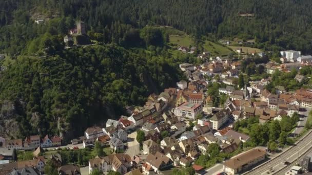 Widok Powietrza Miasto Hornberg Niemczech Czarnym Lesie Słoneczny Dzień Lecie — Wideo stockowe