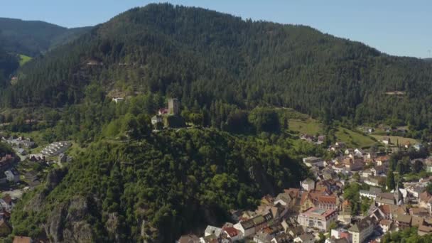 Luchtfoto Van Stad Hornberg Duitsland Het Zwarte Bos Een Zonnige — Stockvideo