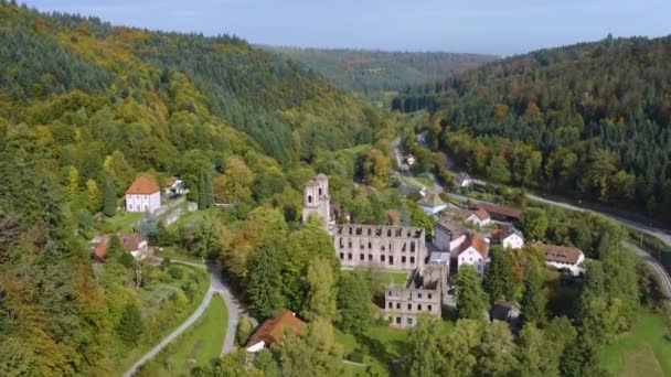 Luftaufnahme Rund Den Schwarzwald Und Die Stiftsruine Frauenalb Einem Sonnigen — Stockvideo