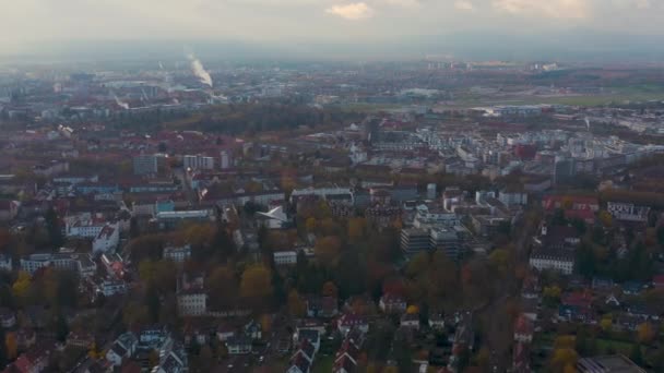 Vista Aérea Redor Cidade Freiburg Alemanha Dia Nublado Final Tarde — Vídeo de Stock