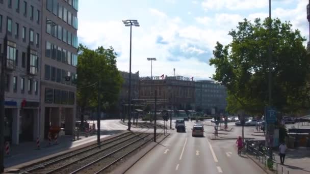 Létání Ulicemi Frankfurtu Neděli Brzy Ráno Jaře — Stock video