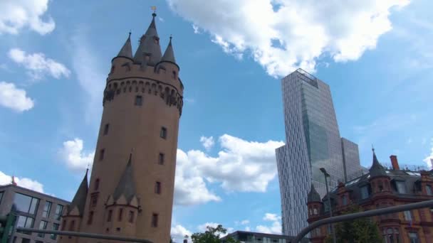 Volando Por Las Calles Frankfurt Una Mañana Domingo Temprano Primavera — Vídeos de Stock