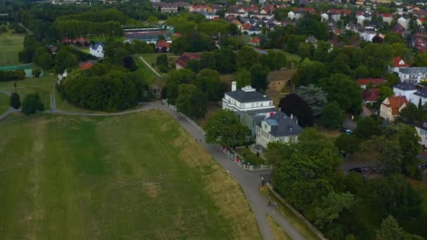 Almanya Şehrin Havacılığı Ruesselsheim Baharda Güneşli Bir Öğleden Sonra — Stok video