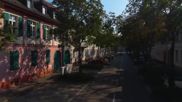 Doppeldeckerbus Durch Die Straßen Von Karlsruhe — Stockvideo