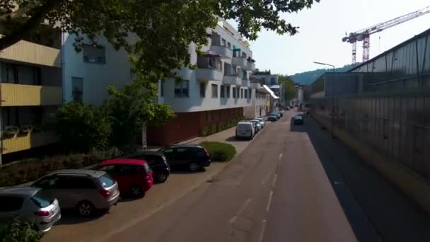 Voando Pelas Ruas Karlsruhe Cima Ônibus Dois Andares — Vídeo de Stock