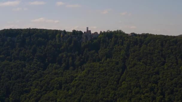 夏天阳光灿烂的一天 德国丽希城堡周围的空中风景 — 图库视频影像