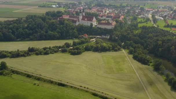 Повітряний Вид Монастиря Обермархталь Німеччині Сонячний День Влітку — стокове відео