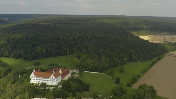 Vista Aérea Palácio Schloss Mochental Alemanha Dia Ensolarado Verão — Vídeo de Stock