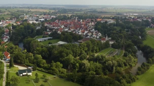 Letecký Pohled Město Munderkingen Německu Slunečného Letního Dne — Stock video