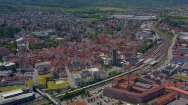 Güneşli bir günde Almanya 'nın eski Schorndorf kentinin havası.
