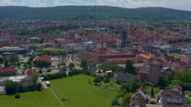 Güneşli bir günde Almanya 'nın eski Schorndorf kentinin havası.