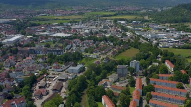 Luftaufnahme Der Altstadt Von Schorndorf Einem Sonnigen Tag — Stockvideo