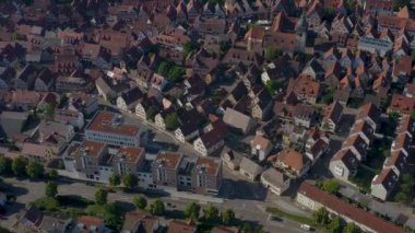 Almanya 'nın Bietigheim-Bissingen kentindeki şehrin eski bölümünün havası..