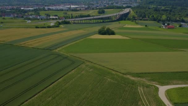 Luftaufnahme Der Autobahn Bei Winnenden Einem Sonnigen Frühlingstag — Stockvideo