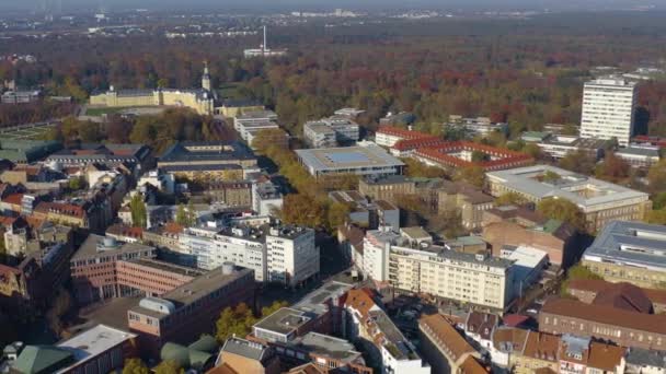 Vista Aérea Centro Cidade Karlsruhe Alemanha Baden Wuerttemberg Dia Ensolarado — Vídeo de Stock