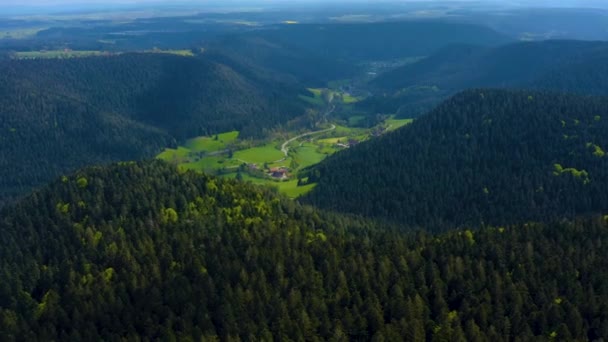 Letecký Pohled Kolem Černého Lesa Slunečného Dne Mraky Německu — Stock video