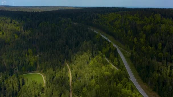 Vista Aérea Alrededor Del Bosque Negro Día Soleado Con Nubes — Vídeos de Stock