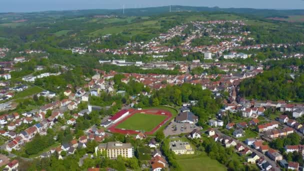 Vista Aérea Redor Cidade Ottweiler Alemanha Dia Ensolarado Primavera — Vídeo de Stock