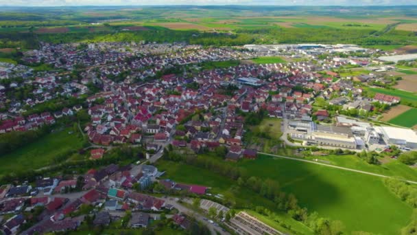 Luchtfoto Van Het Dorp Sersheim Duitsland Een Zonnige Lenteochtend — Stockvideo