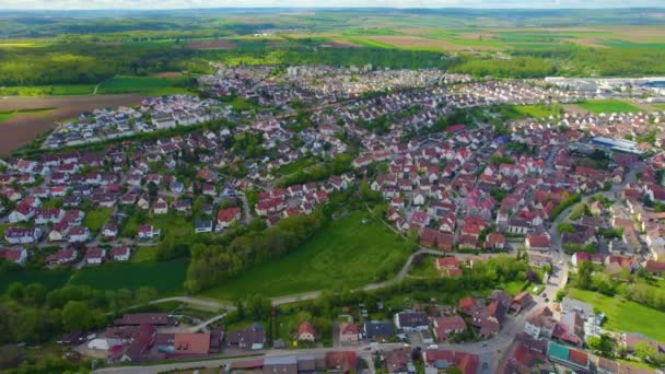 Luchtfoto Van Het Dorp Sersheim Duitsland Een Zonnige Lenteochtend — Stockvideo