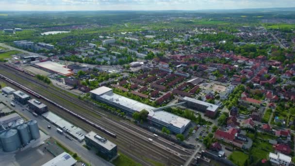 Luchtfoto Van Steden Wolfsburg Fallersleben Duitsland Een Zonnige Voorjaarsdag — Stockvideo