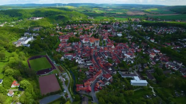 Vista Aérea Cidade Bad Gandersheim Alemanha Dia Ensolarado Primavera — Vídeo de Stock