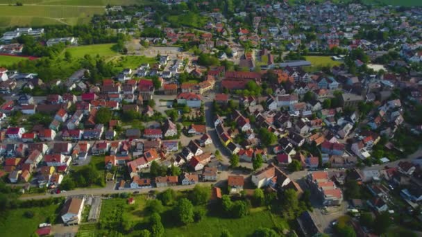 Almanya Daki Gueglingen Şehrinin Havadan Görüntüsü Baharın Güneşli Sabahında — Stok video
